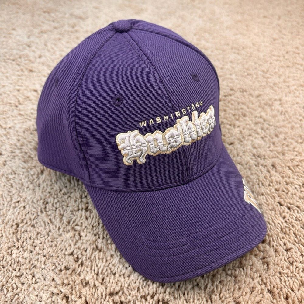 Washington Huskies Hat Purple Old English Spellout Logo NCAA Adjustable Cap NOS